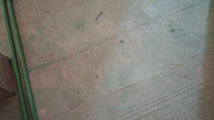 上善頤園小區18號樓在施工地-水電階段
